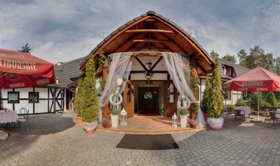 Hotel Park Lesny 'U Kaczyny' Rogow Exterior foto