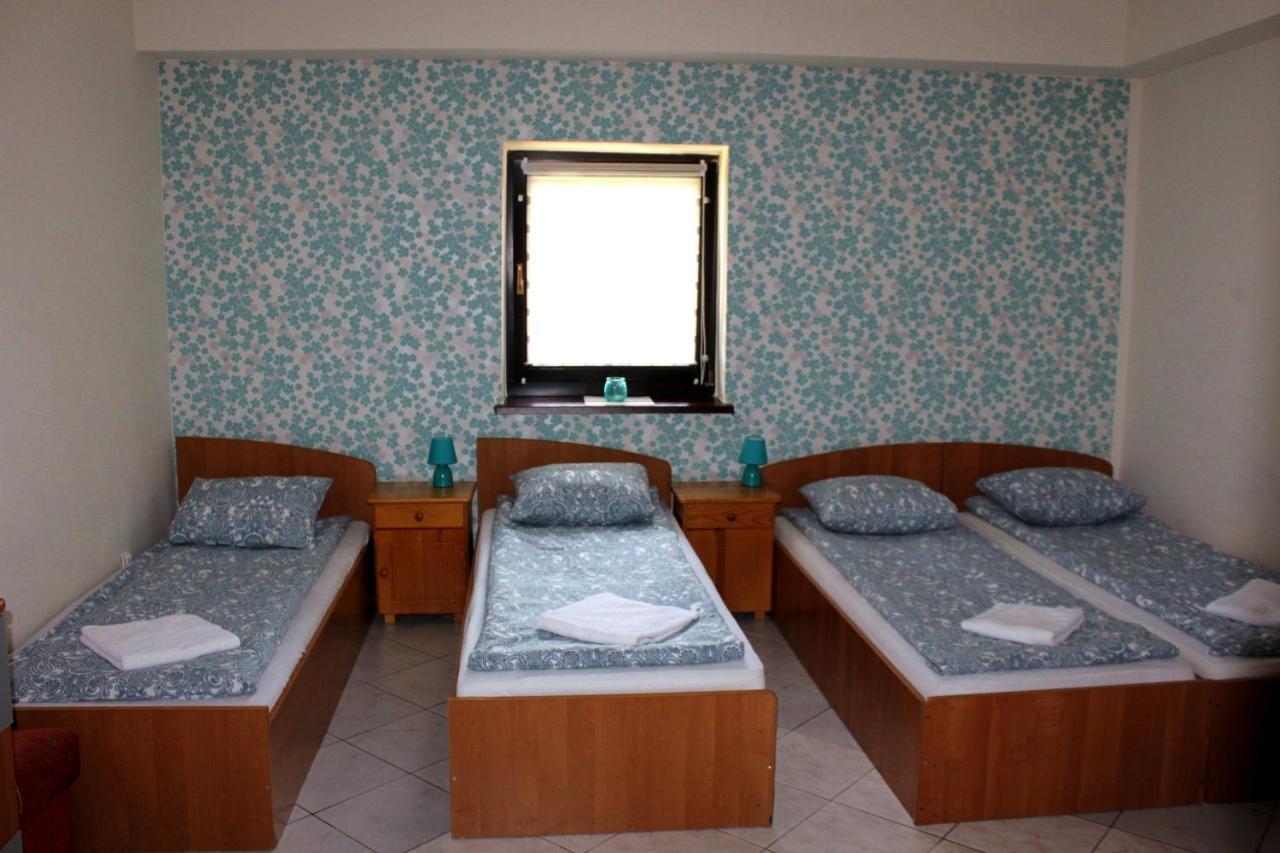 Hotel Park Lesny 'U Kaczyny' Rogow Exterior foto